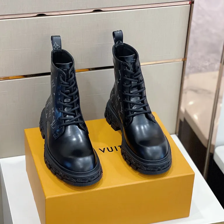 Louis Vuitton Shoe 